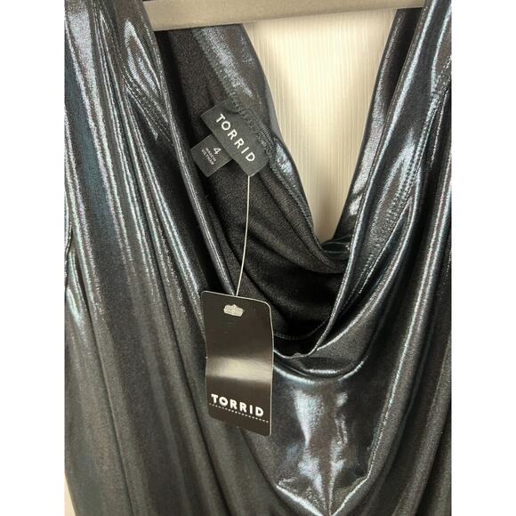 Torrid Silver Liquid Shine Off Shoulder Top Size 4 (4X/26) NEW Party Evening - Picture 7 of 9